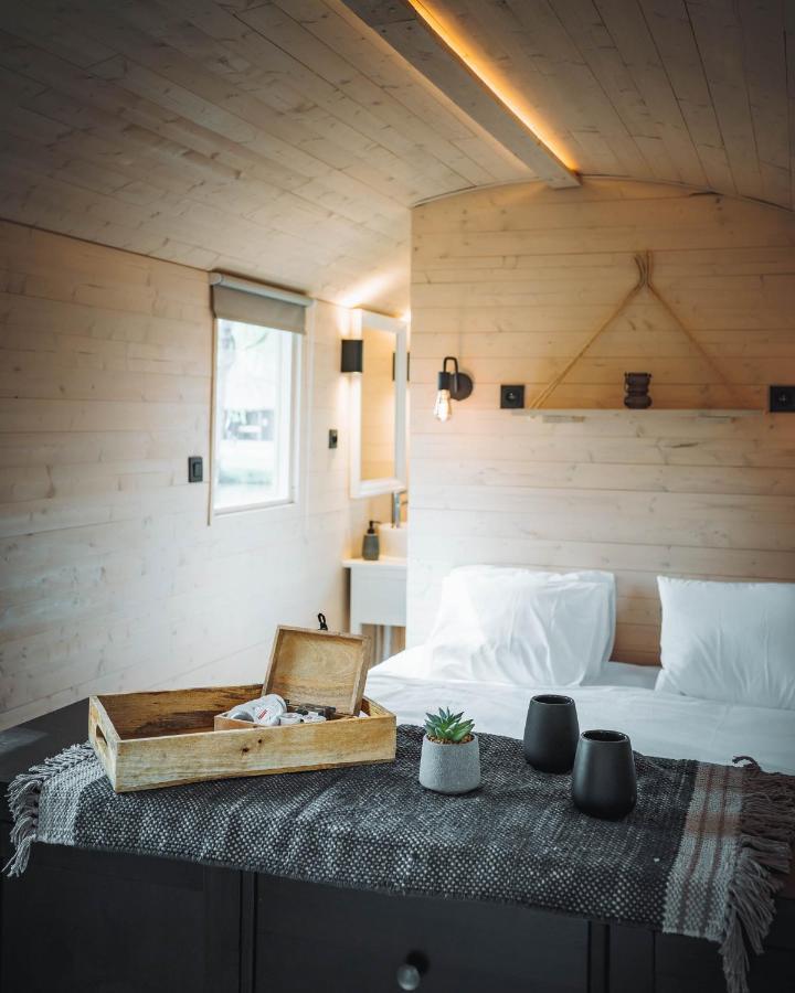 Glamping - 25 Min Roermond, Maasmechelen & Maastricht Hotel Kinrooi Exterior photo